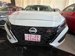 نيسان ألتيما